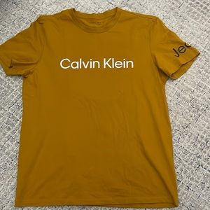 Calvin Klein Mens Tshirt like new